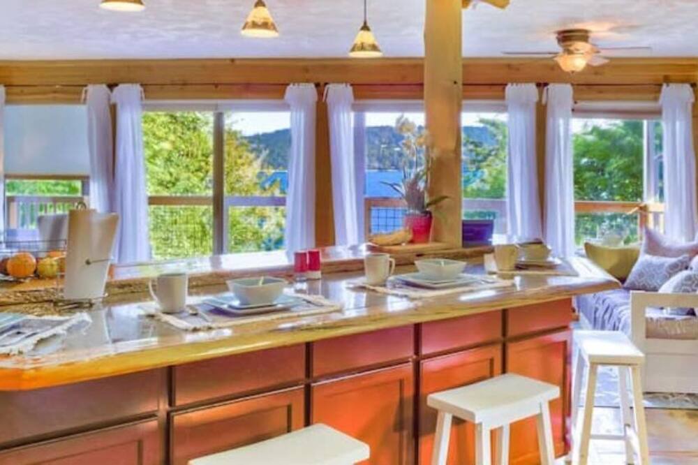 Photo of Kitchen in Hoodsport
