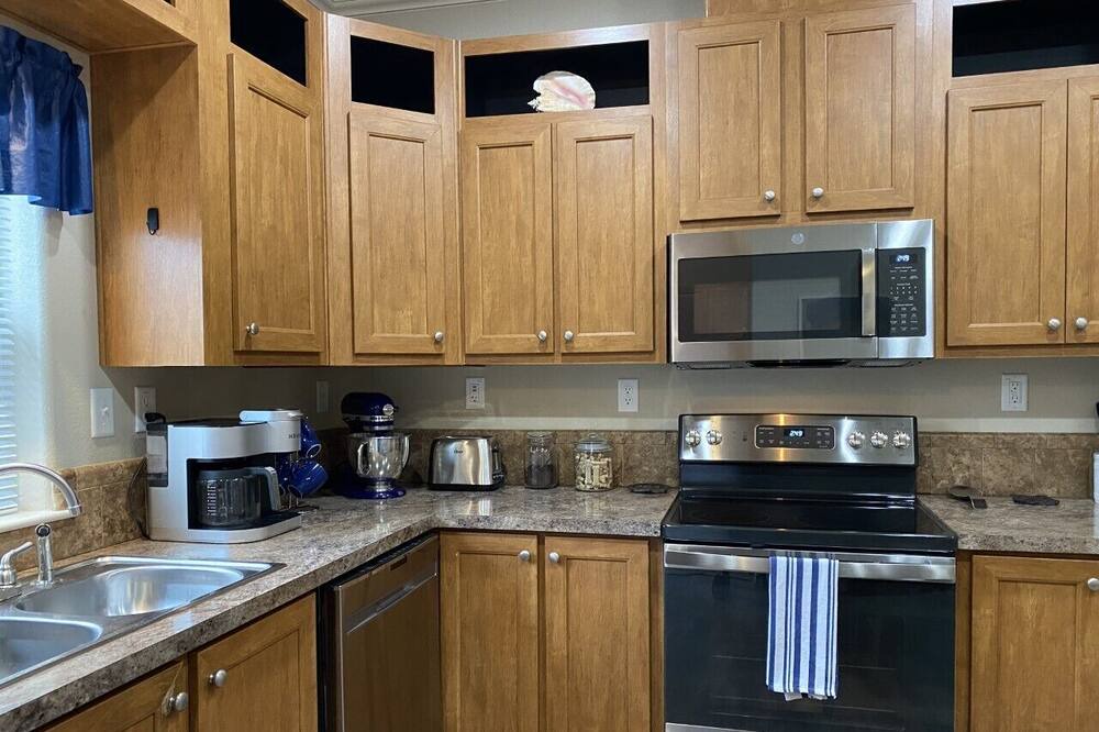 Photo of Kitchen in Oyehut-Hogans Corner