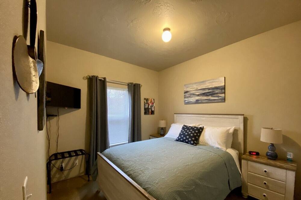 Photo of Bedroom in Oyehut-Hogans Corner