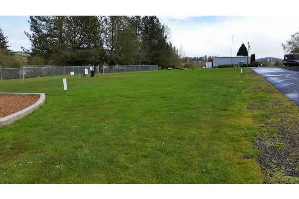 Photo of Outdoor in Roseburg