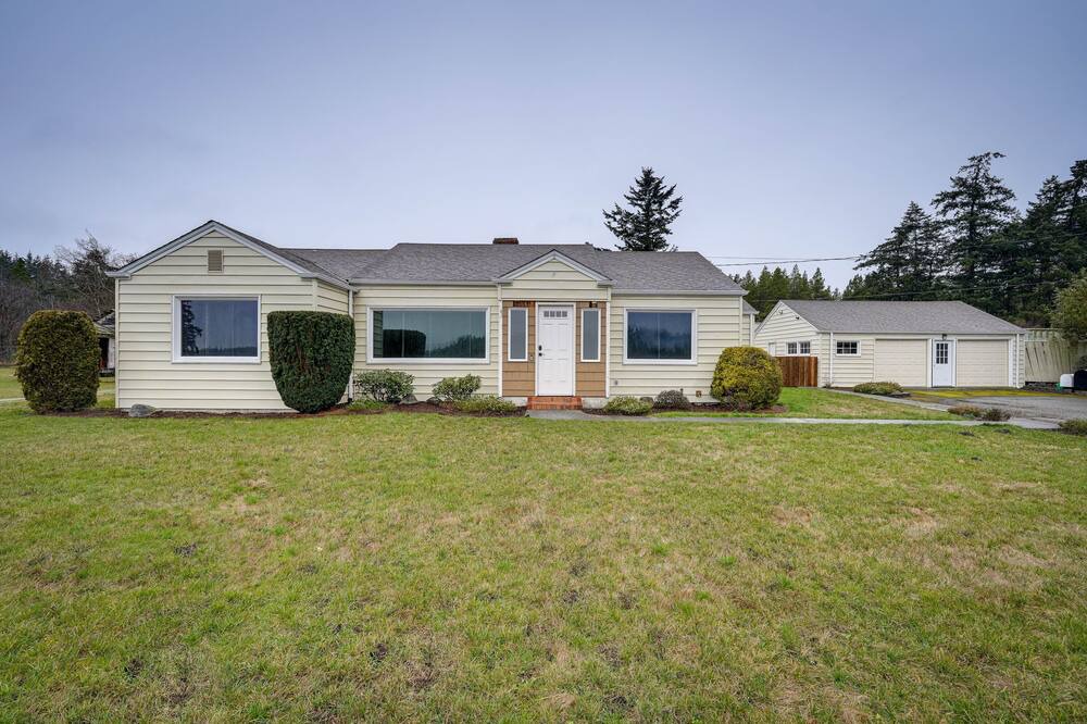 Photo of Outdoor in Oak Harbor