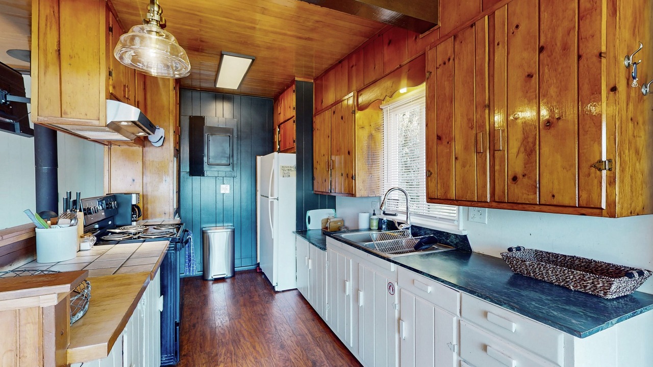 Photo of Kitchen in Rollingbay