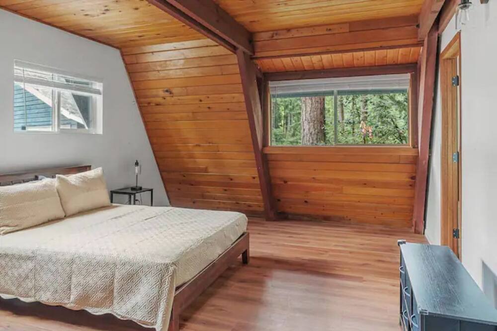 Photo of Bedroom in East Renton Highlands