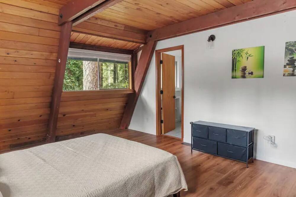 Photo of Bedroom in East Renton Highlands