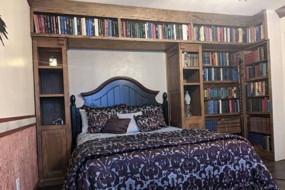 Photo of Bedroom in Shelley