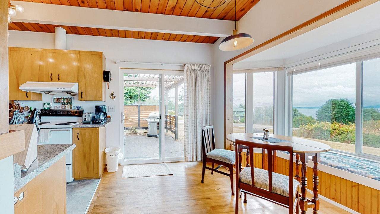 Photo of Kitchen in Coupeville