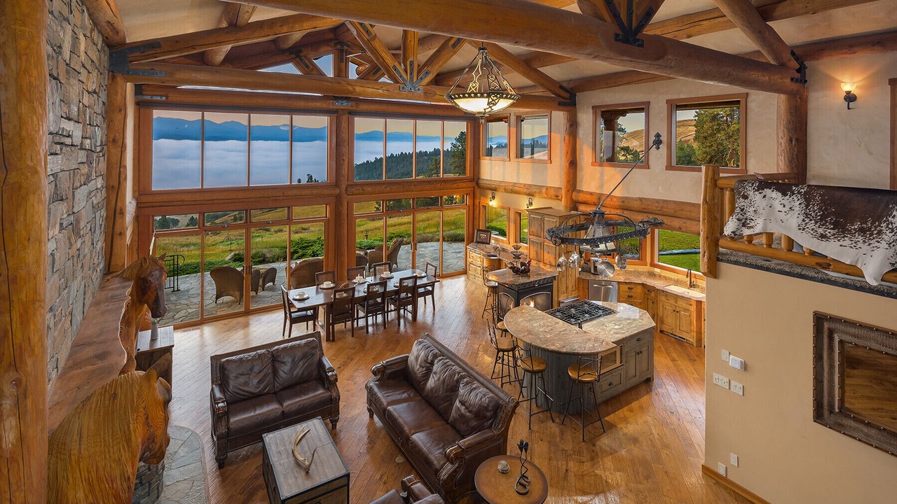 Photo of Livingroom in Republic