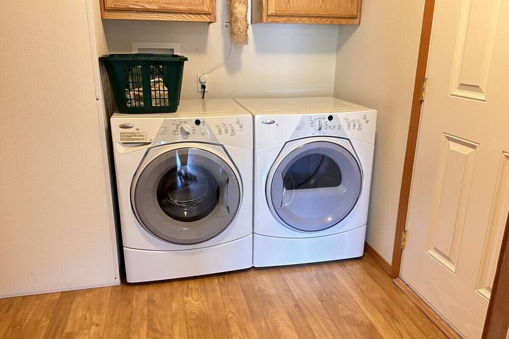 Photo of Bedroom in Sunland Estates