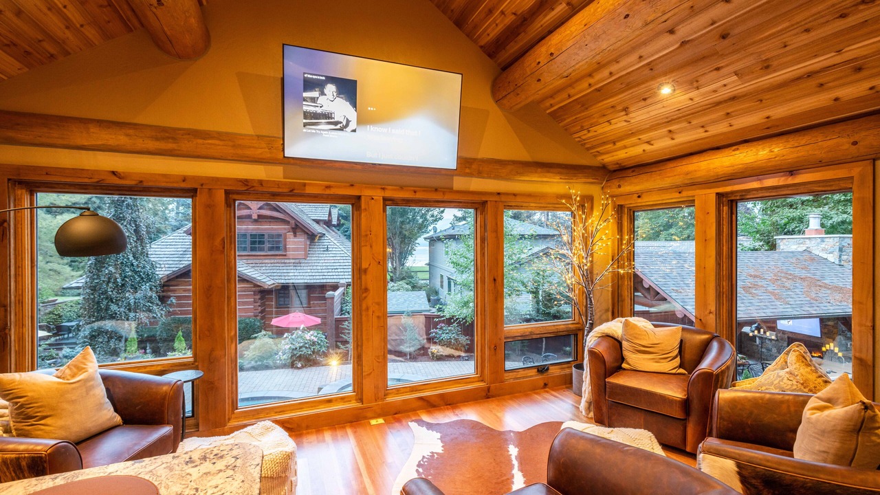 Photo of Livingroom in Hayden Lake