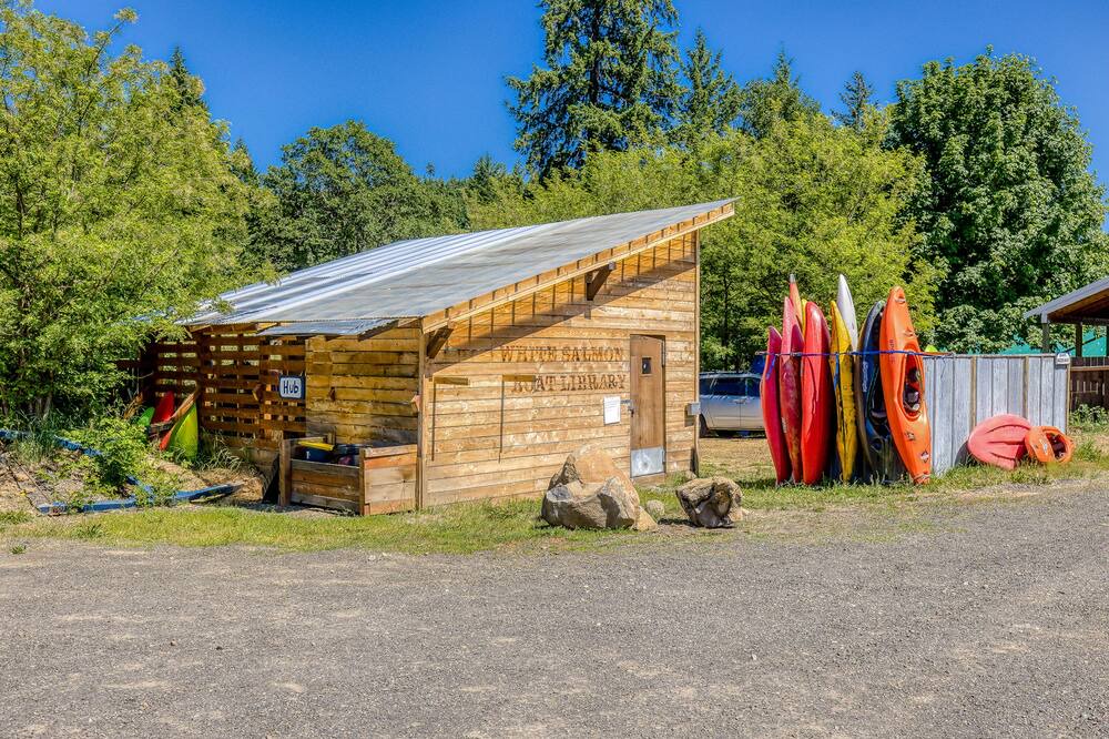 Photo of Others in White Salmon