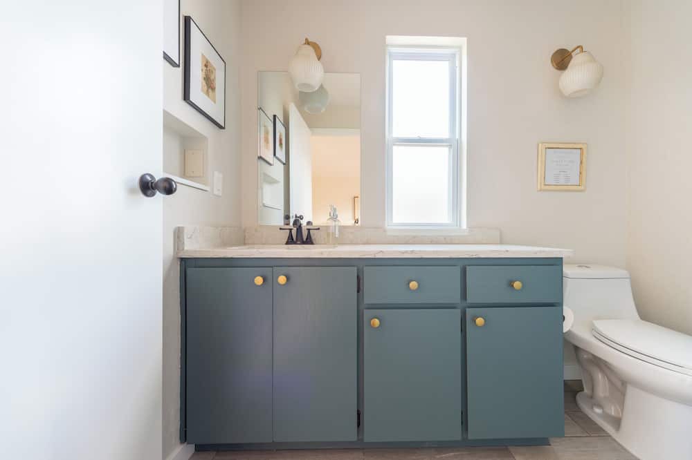 Photo of Bathroom in Waller