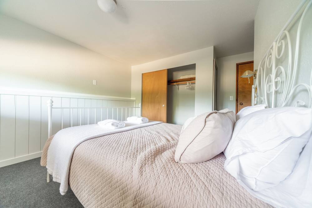 Photo of Bedroom in Waller