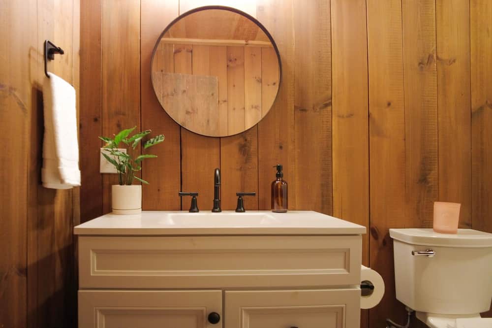 Photo of Bathroom in Bonners Ferry