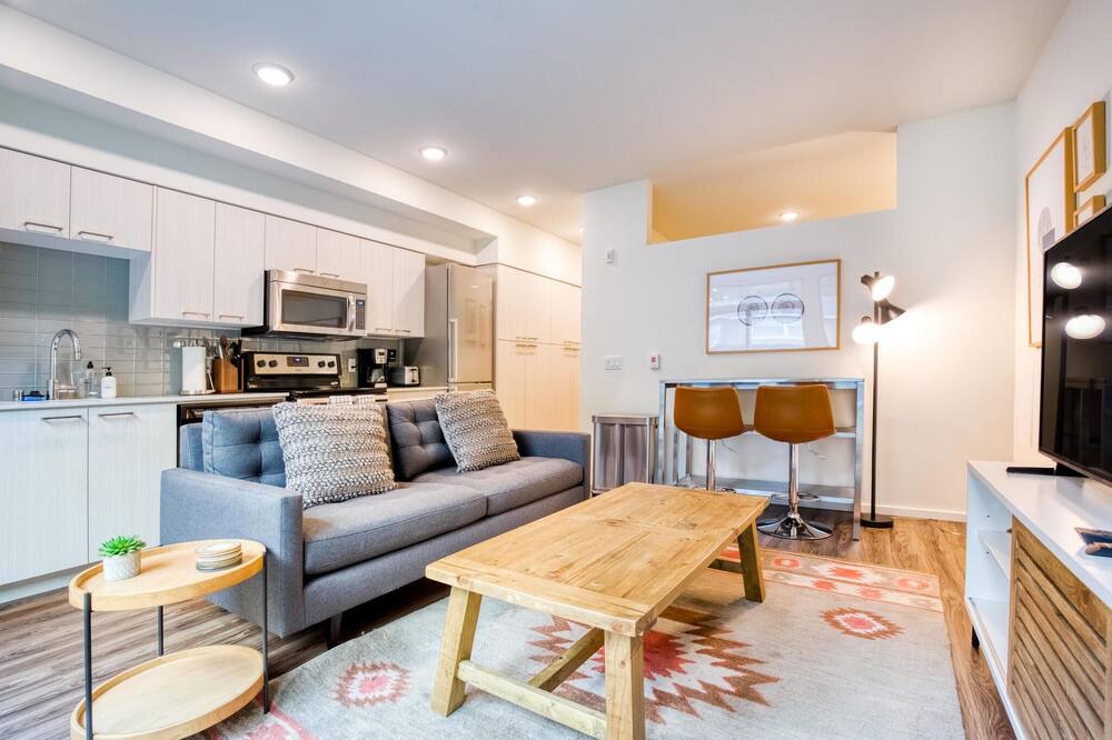 Photo of Livingroom in Mercer Island