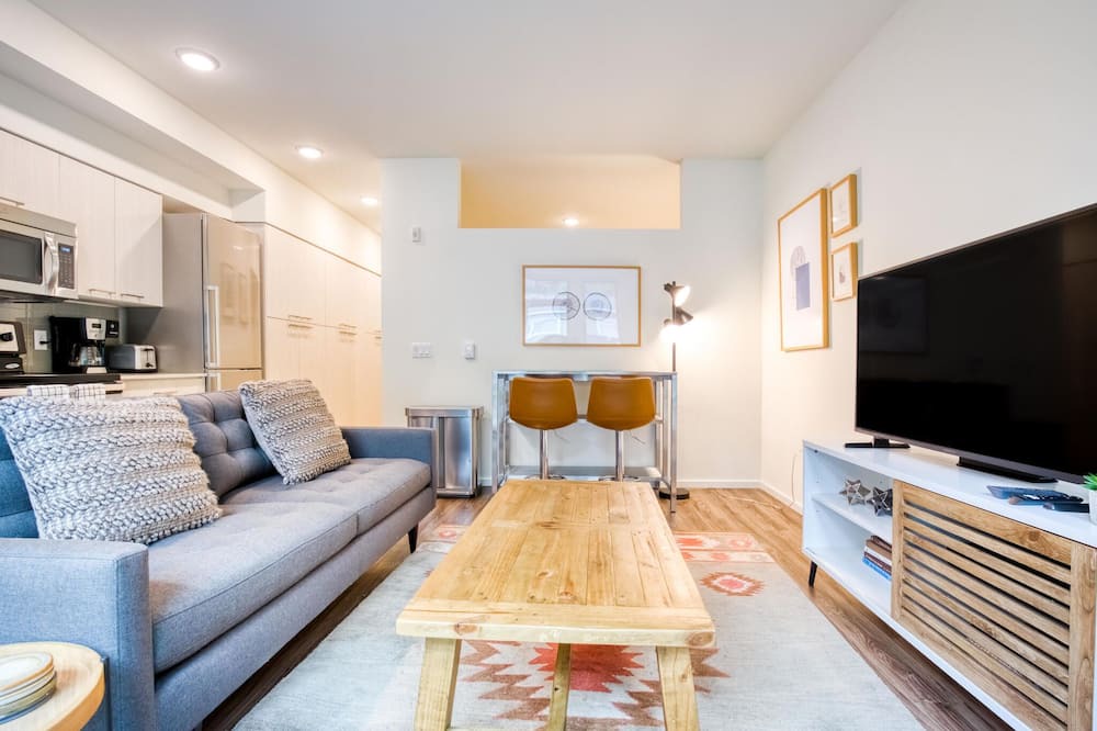 Photo of Livingroom in Mercer Island