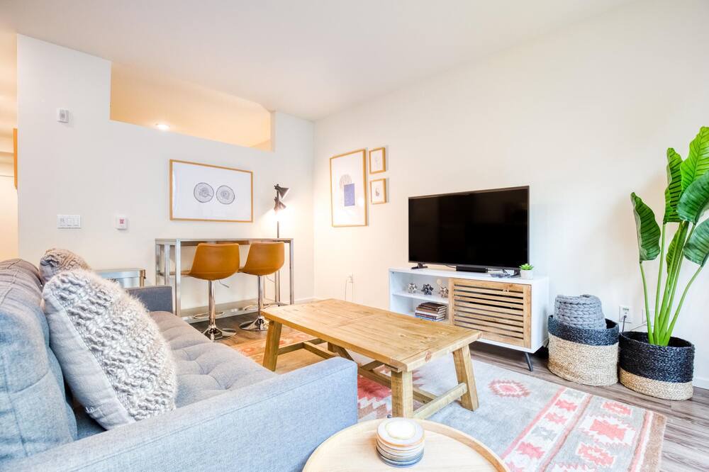 Photo of Livingroom in Mercer Island