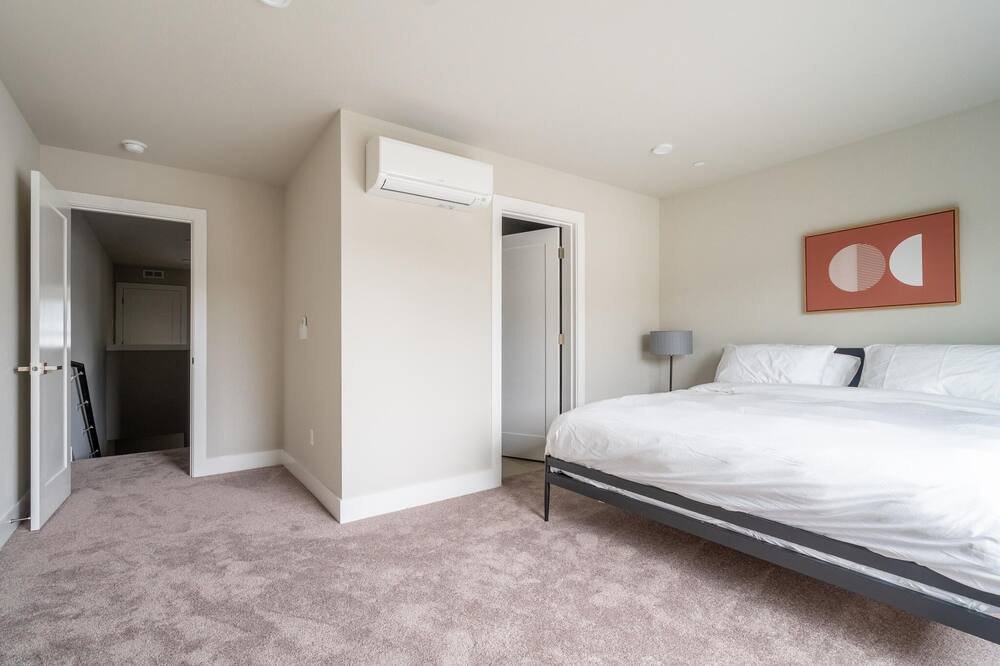 Photo of Bedroom in Bothell