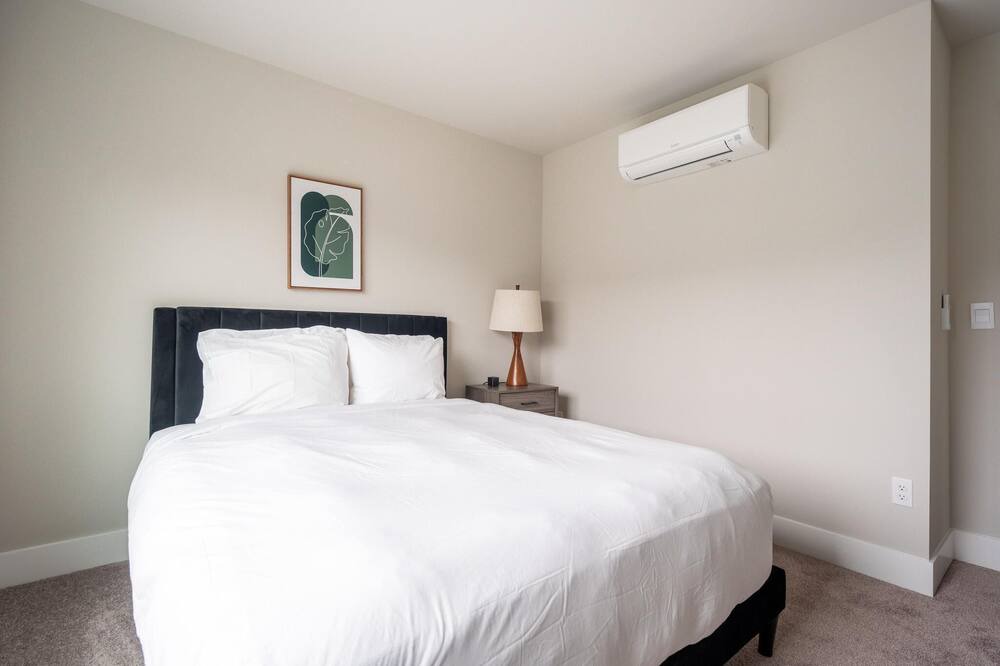 Photo of Bedroom in Bothell