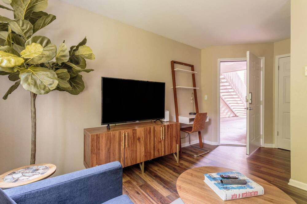 Photo of Bedroom in Five Oaks