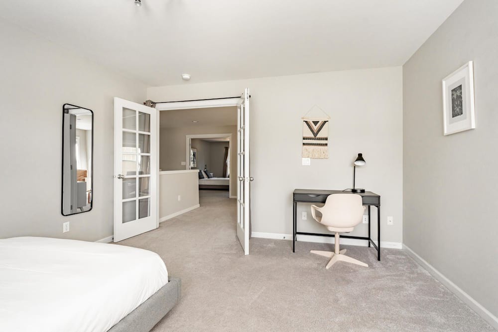 Photo of Bedroom in Union Hill-Novelty Hill