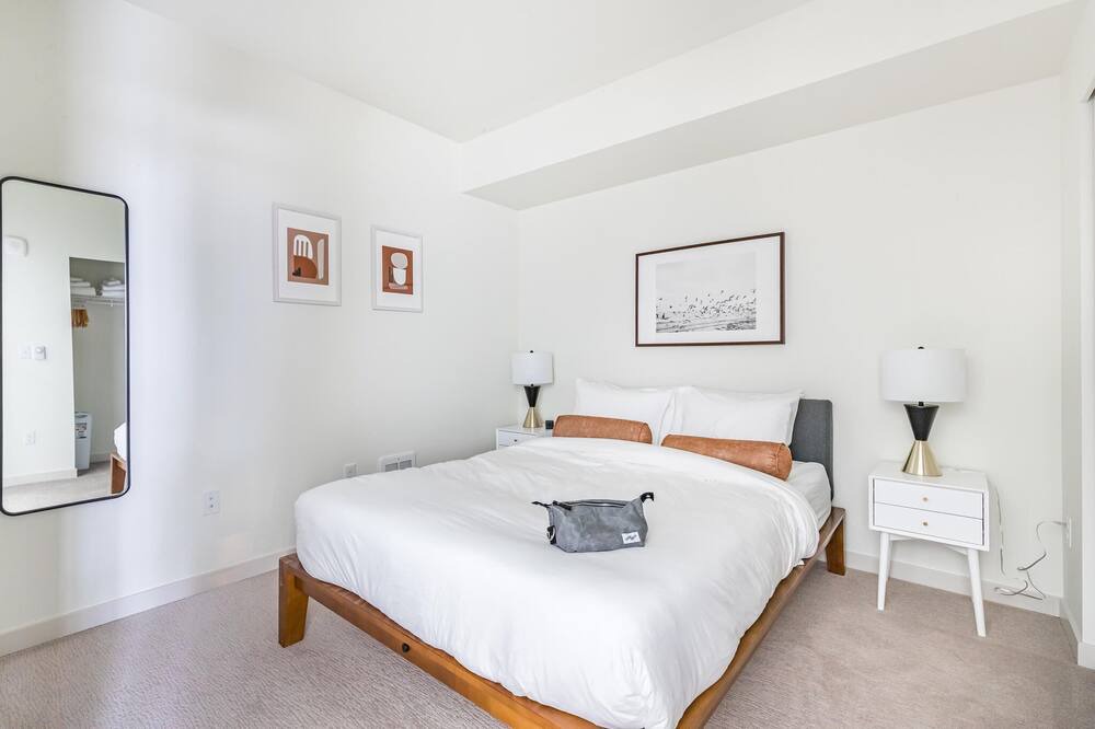 Photo of Bedroom in Redmond