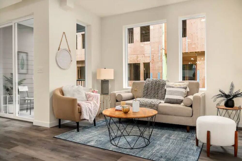 Photo of Livingroom in Burien
