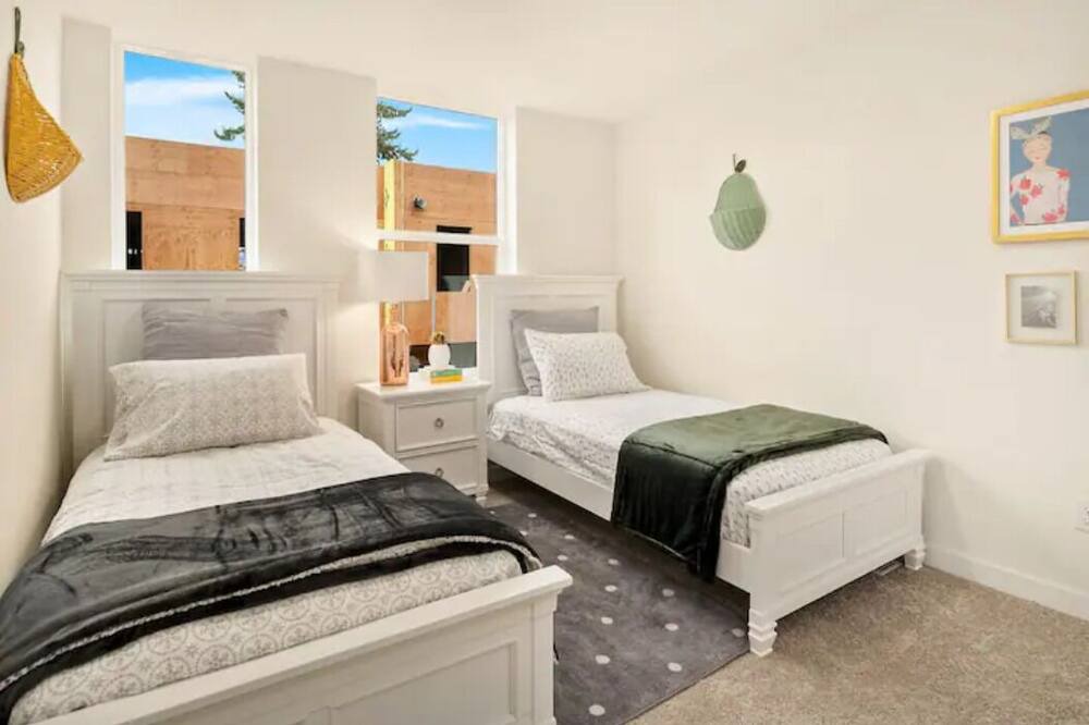 Photo of Bedroom in Burien