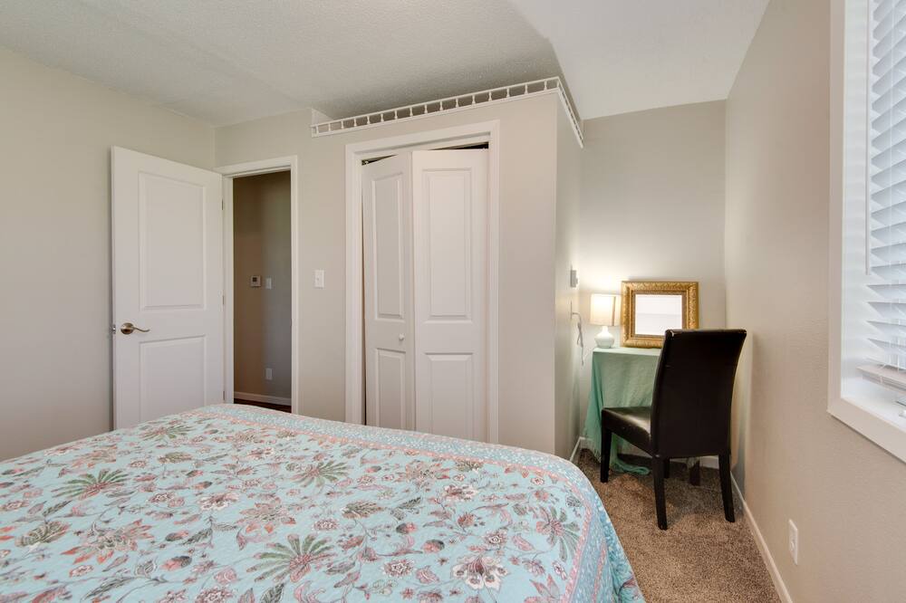 Photo of Bedroom in Steamboat Rock