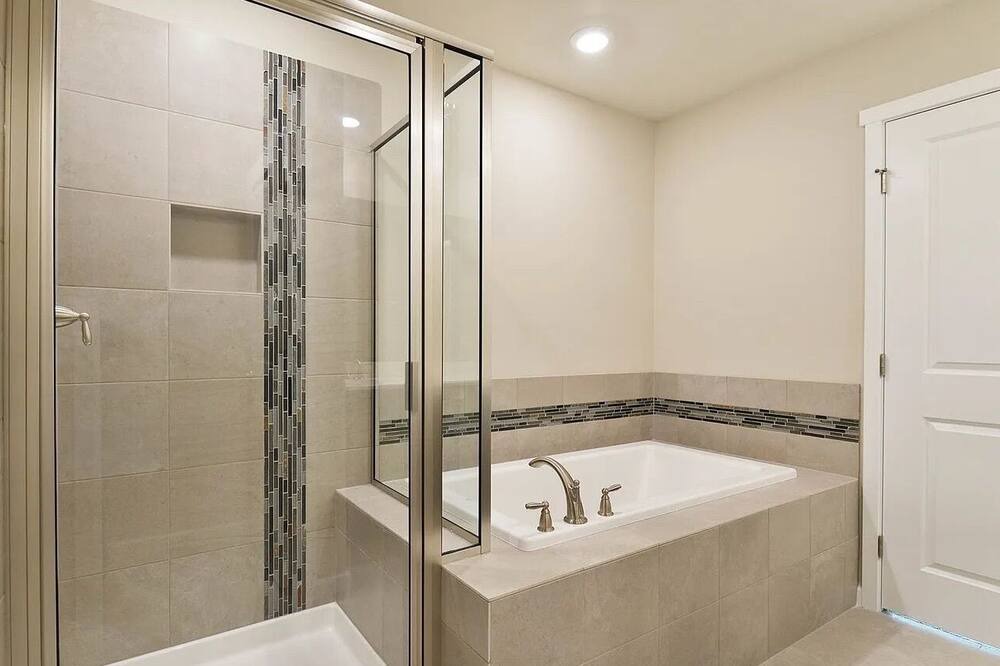 Photo of Bathroom in West Hills