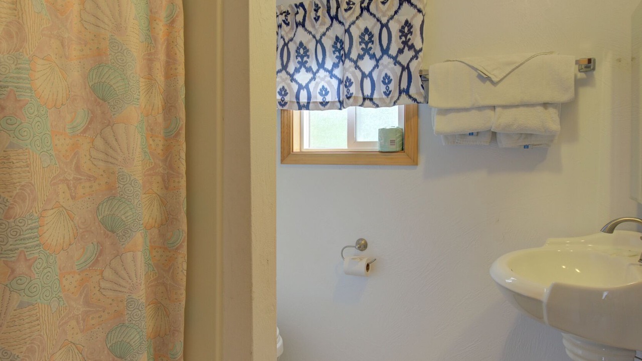 Photo of Bathroom in Ocean Shores