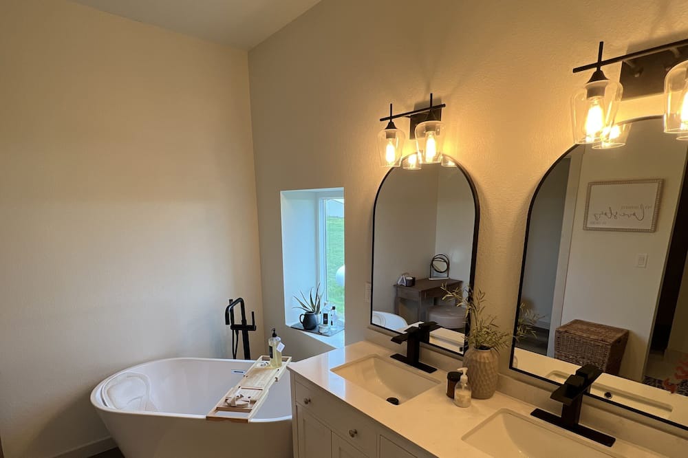 Photo of Bathroom in Lewiston
