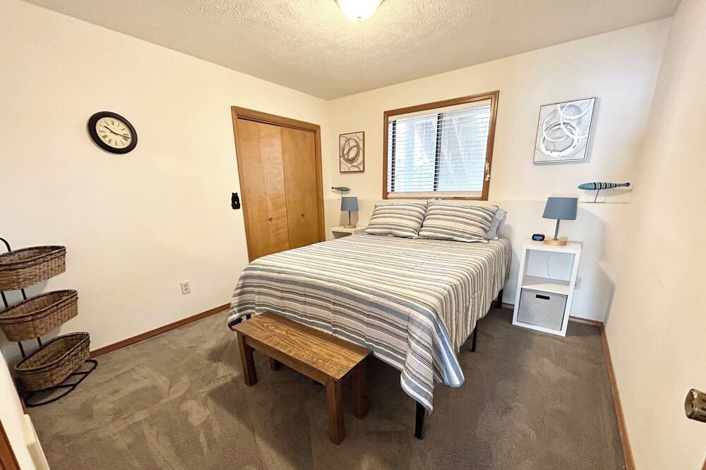 Photo of Bedroom in Newman Lake