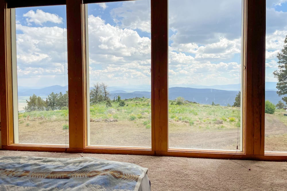 Photo of Bedroom in Klamath Falls