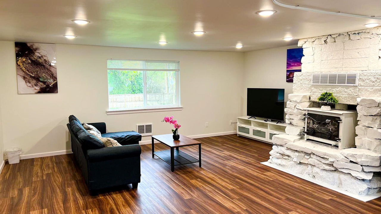 Photo of Livingroom in Potlatch