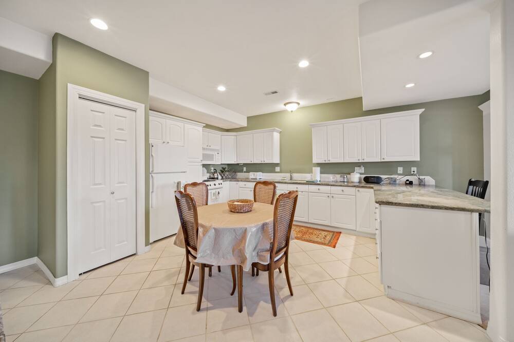 Photo of Kitchen in Hayden View Estates