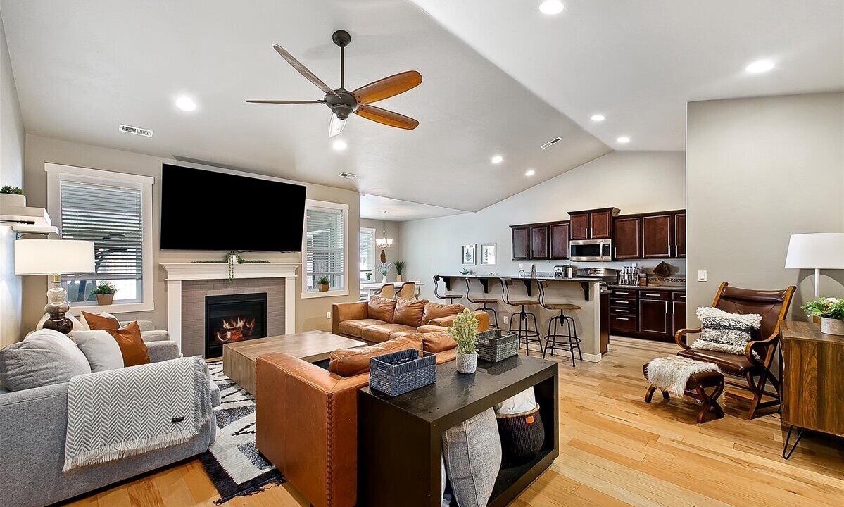 Photo of Livingroom in Southwest Ada County Alliance