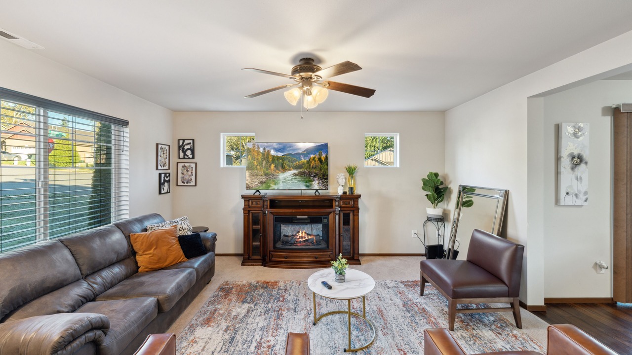 Photo of Livingroom in Sedro-Woolley