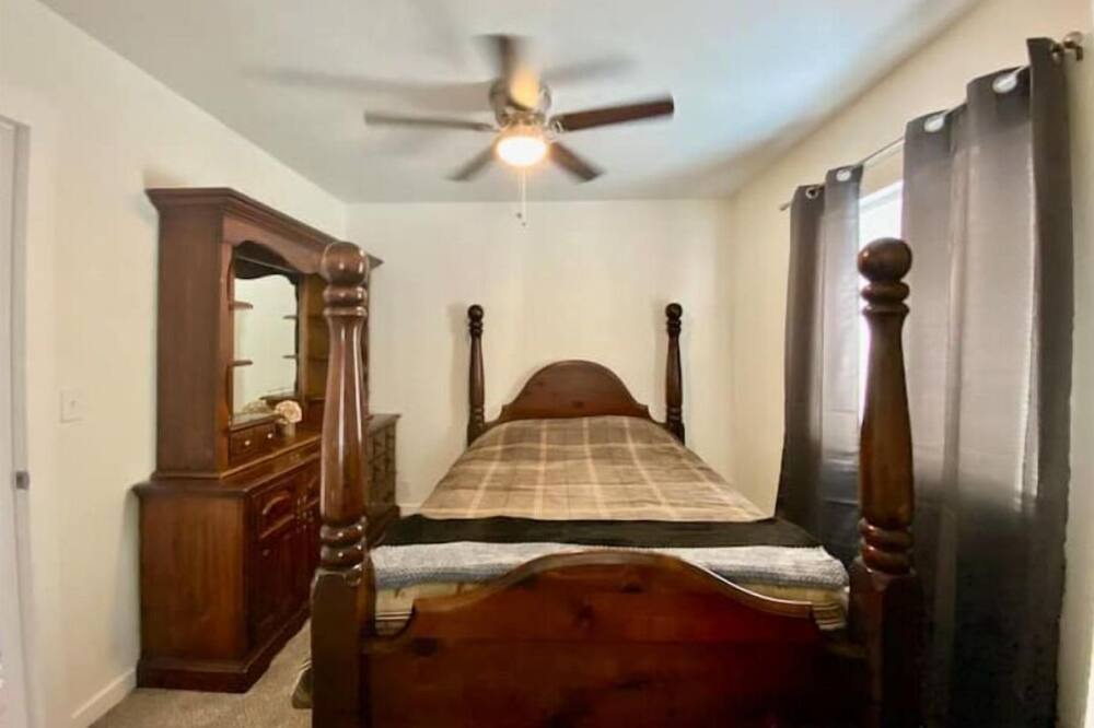 Photo of Bedroom in Riddle