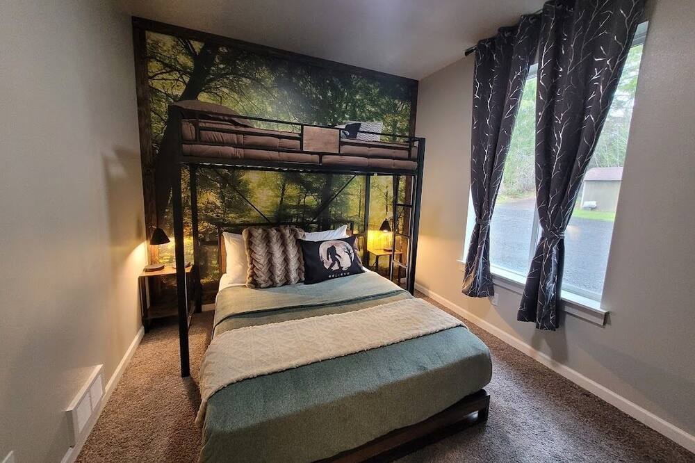 Photo of Bedroom in Blachly