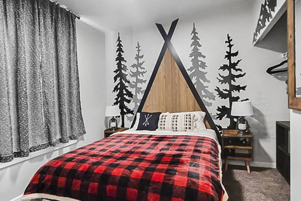 Photo of Bedroom in Blachly