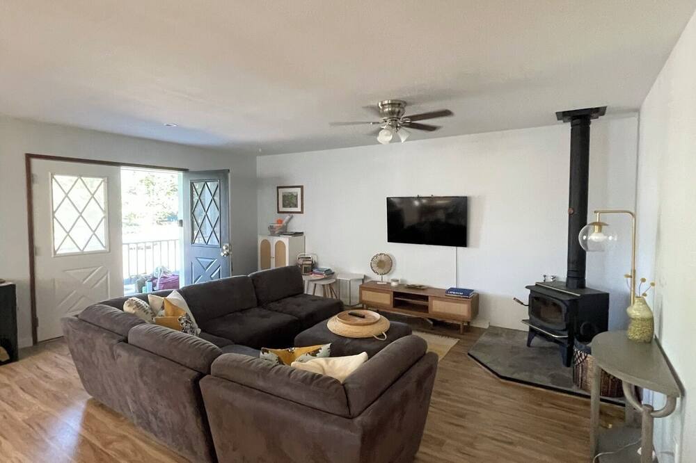 Photo of Livingroom in Coupeville