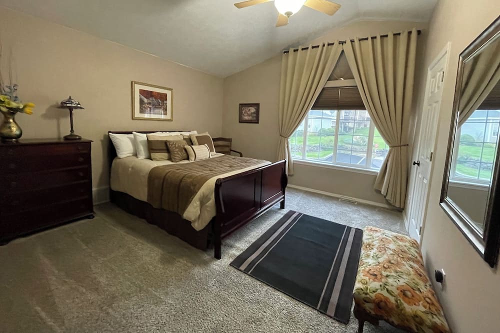 Photo of Bedroom in Latah Valley