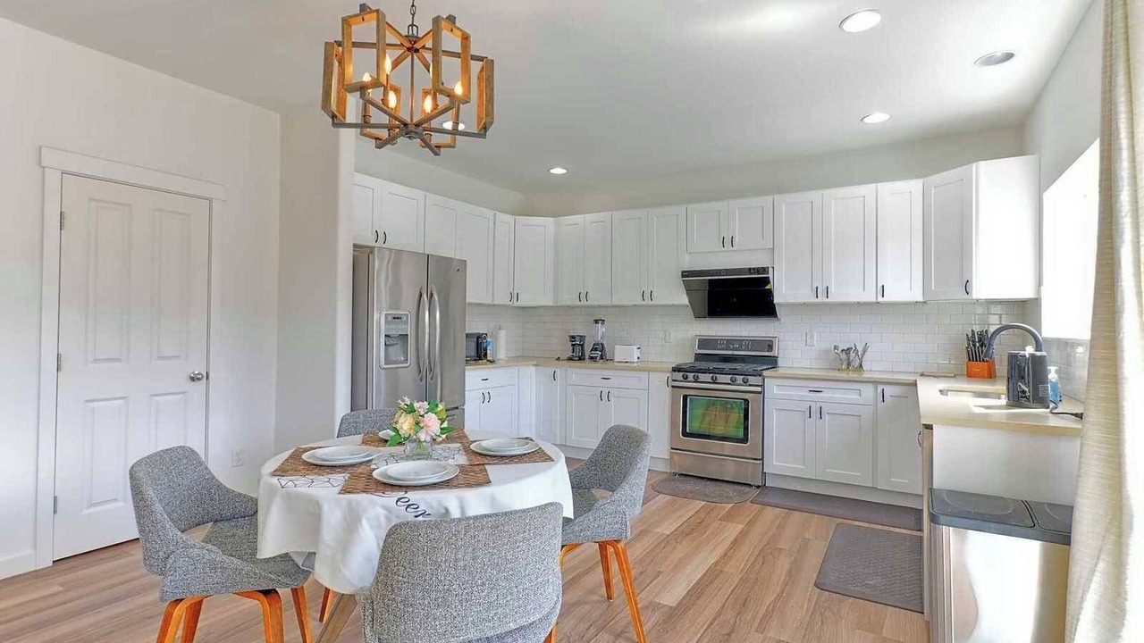 Photo of Kitchen in Canyon Park