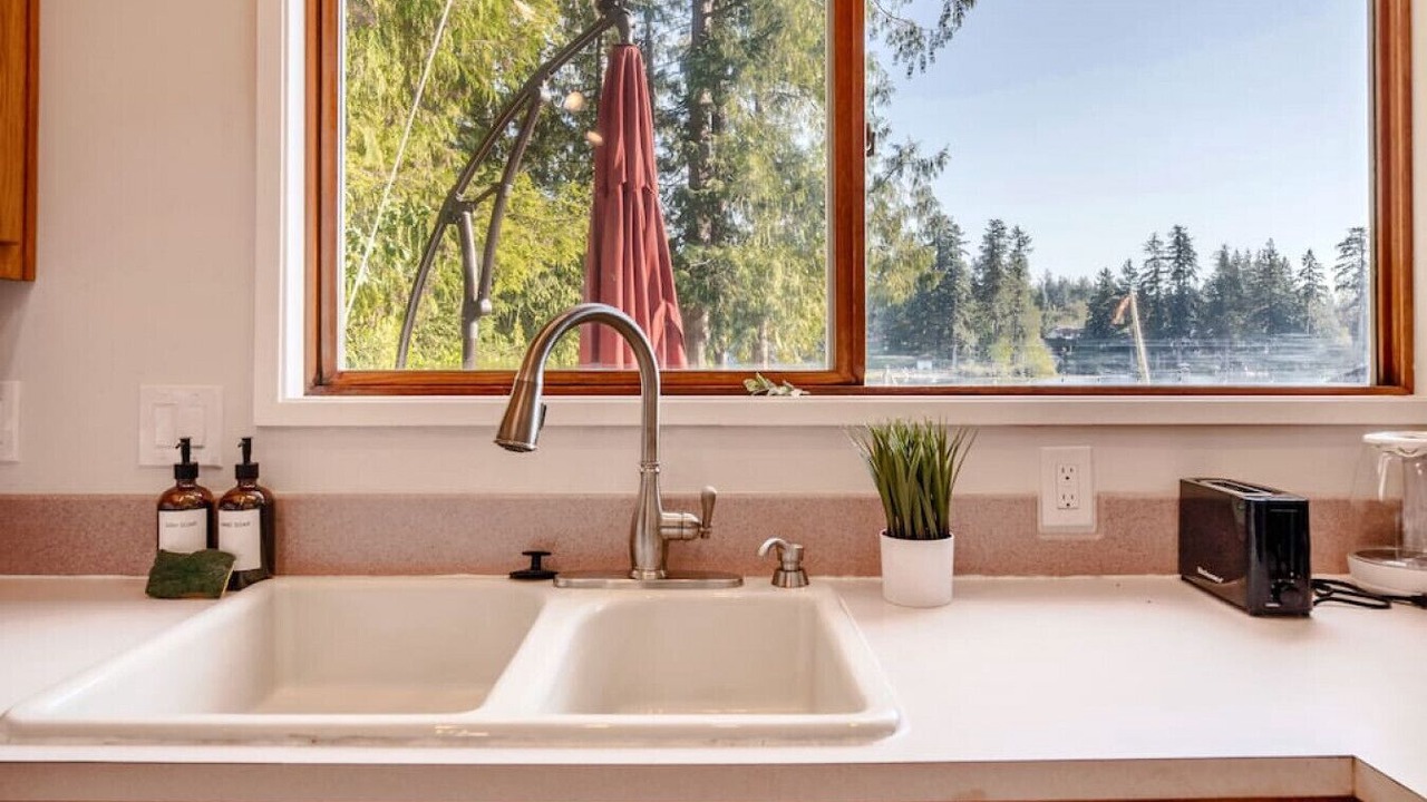 Photo of Kitchen in Maple Heights-Lake Desire