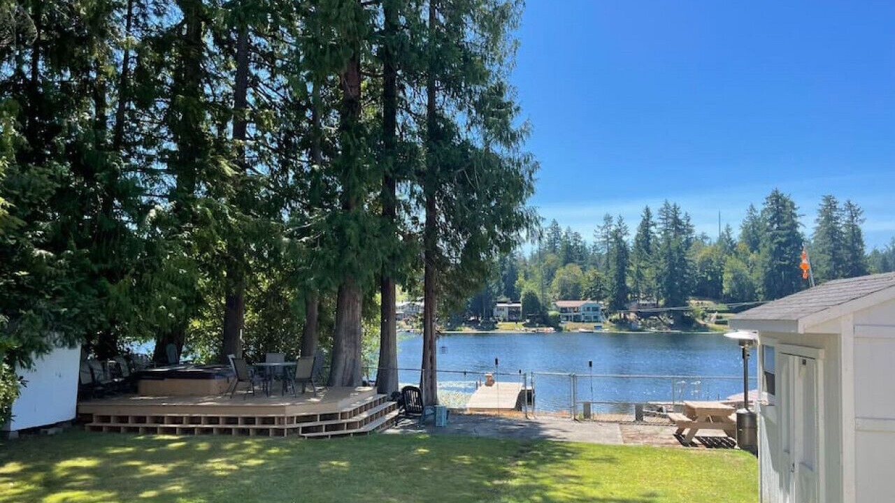 Photo of Outdoor in Maple Heights-Lake Desire