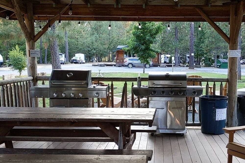 Photo of Outdoor in Cave Junction