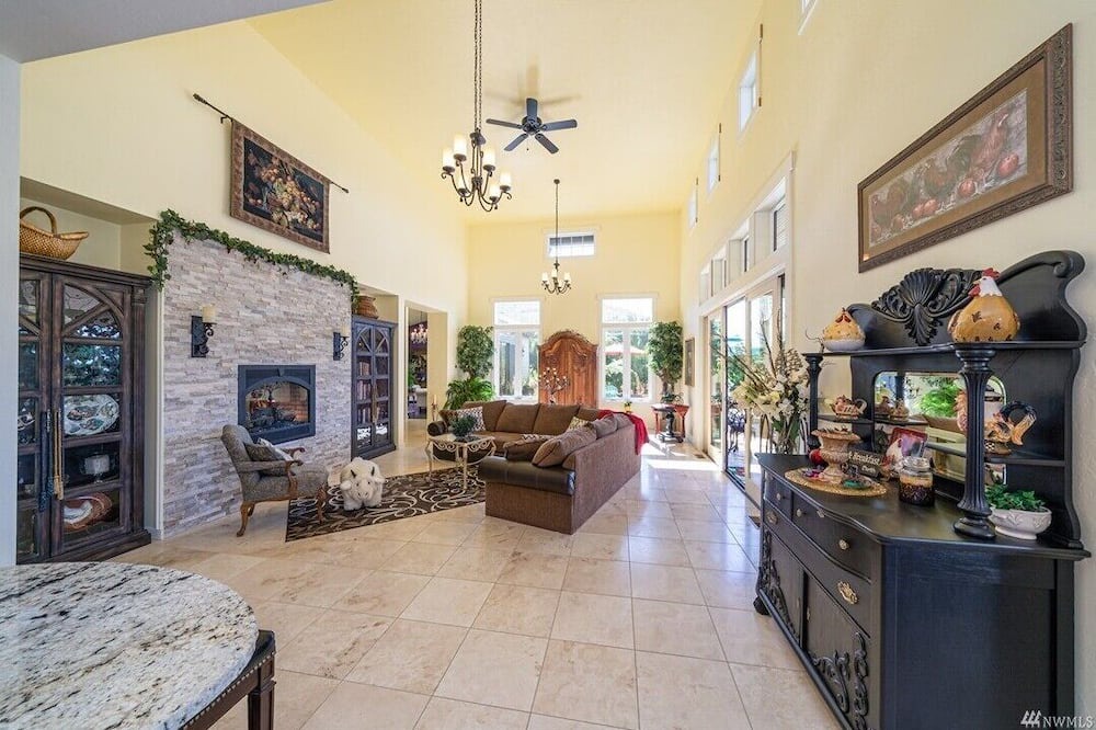 Photo of Others in Manson
