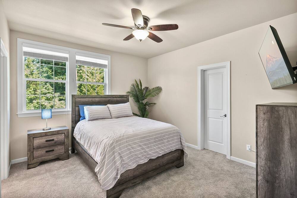 Photo of Bedroom in Puyallup