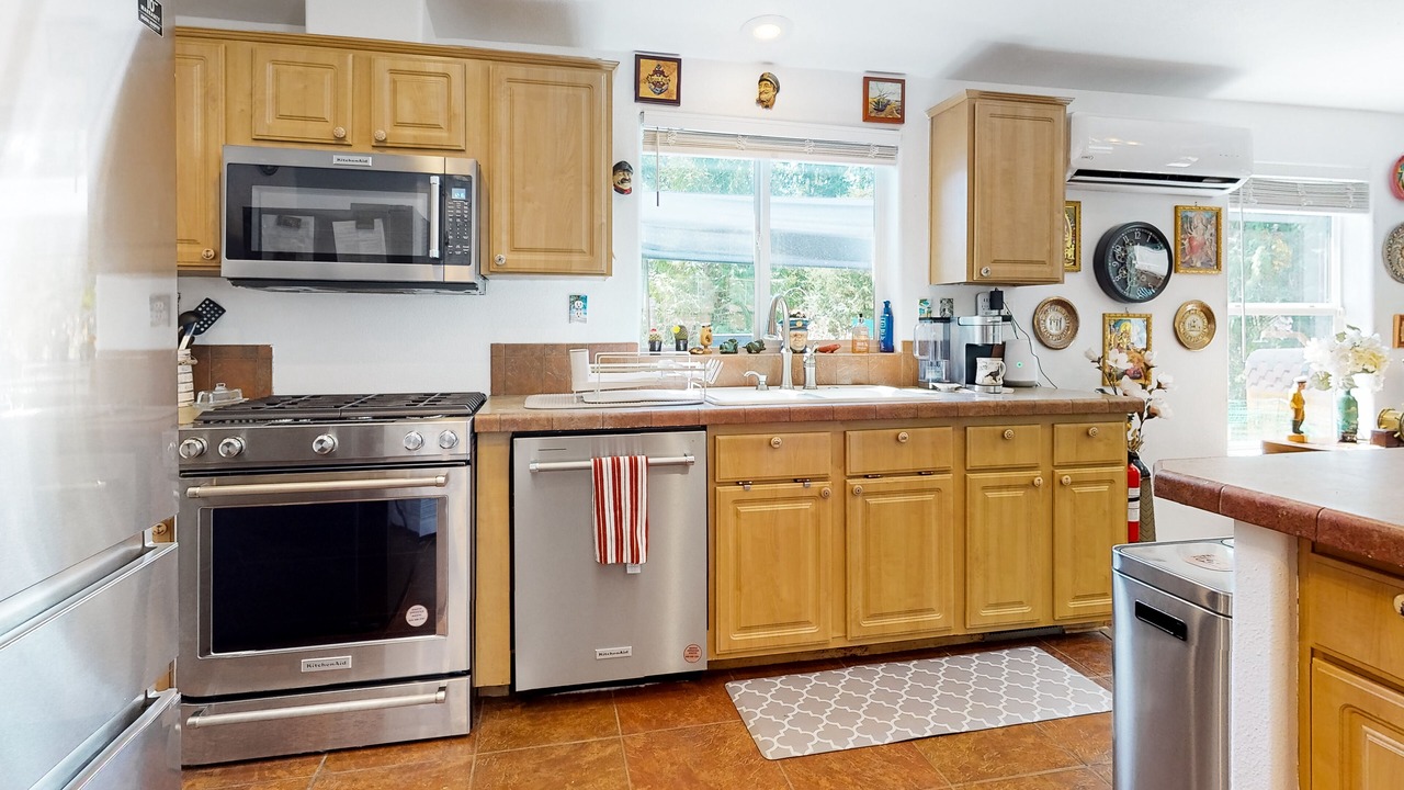 Photo of Kitchen in Longbranch