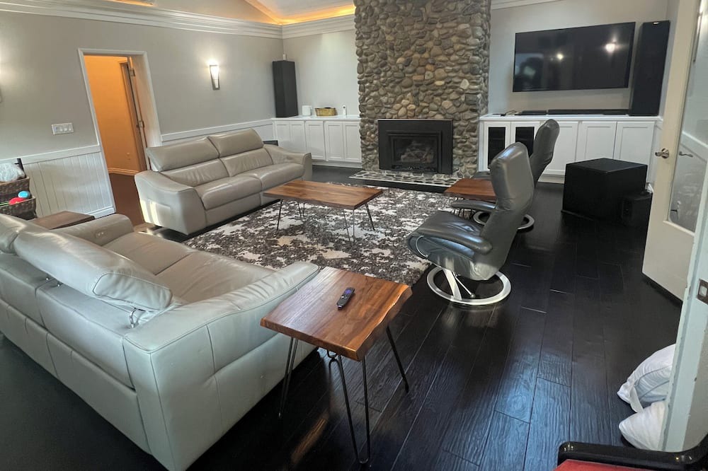 Photo of Bedroom in Lakewood
